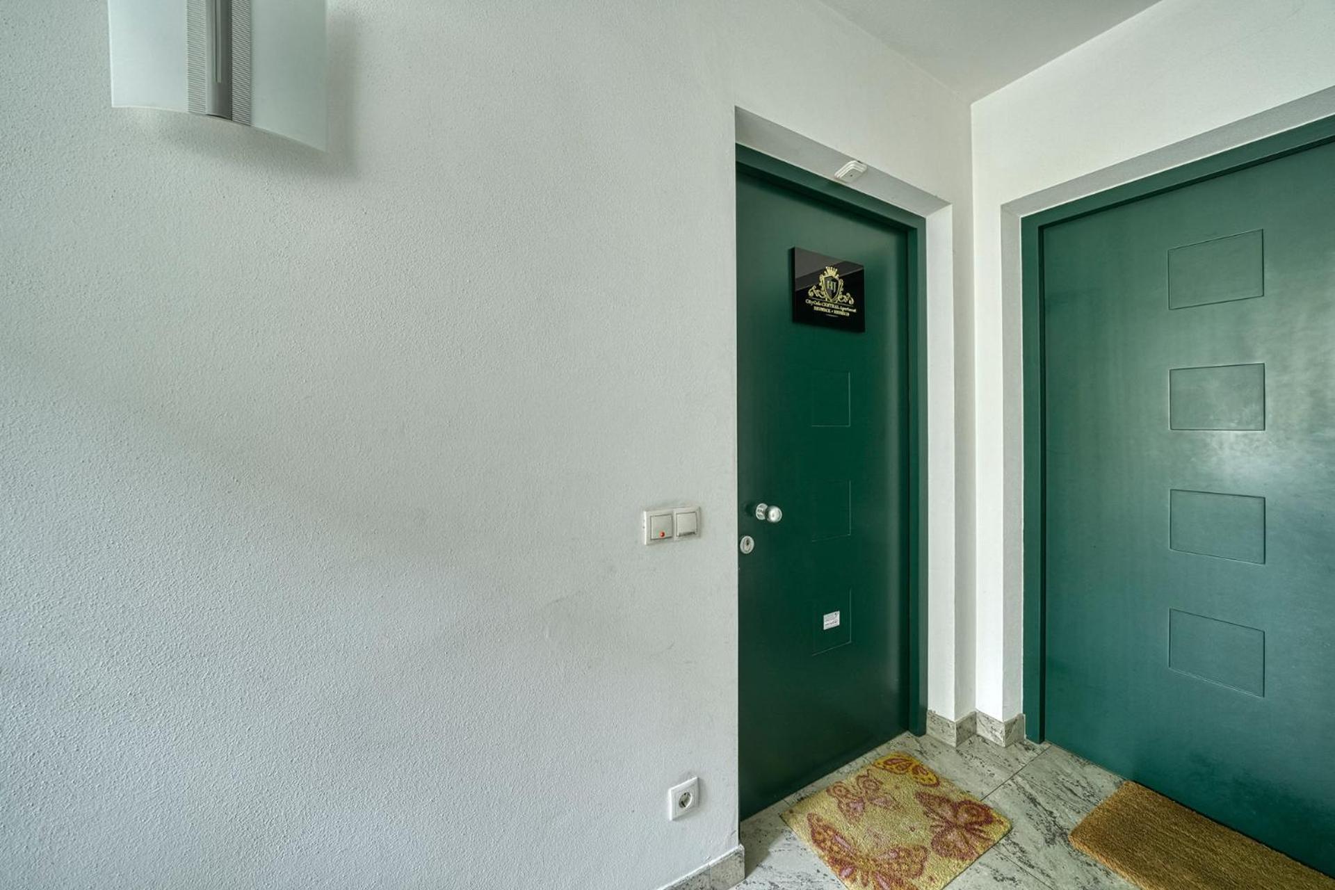 City Cafe - Central Apartment Brunico Zewnętrze zdjęcie